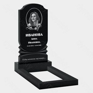 Памятник на могилу (10-320) «С щитом, овальной рамкой и цветочным обрамлением» 10-320