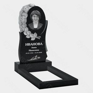 Памятник на могилу (10-572) «С овалом и рельефными розами» 10-572