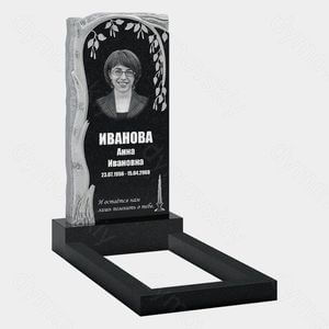Памятник на могилу (10-689) «С природным камнем и аркой из ветвей» 10-689