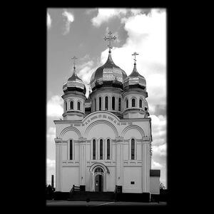 71-770 — Храм с луковичными куполами